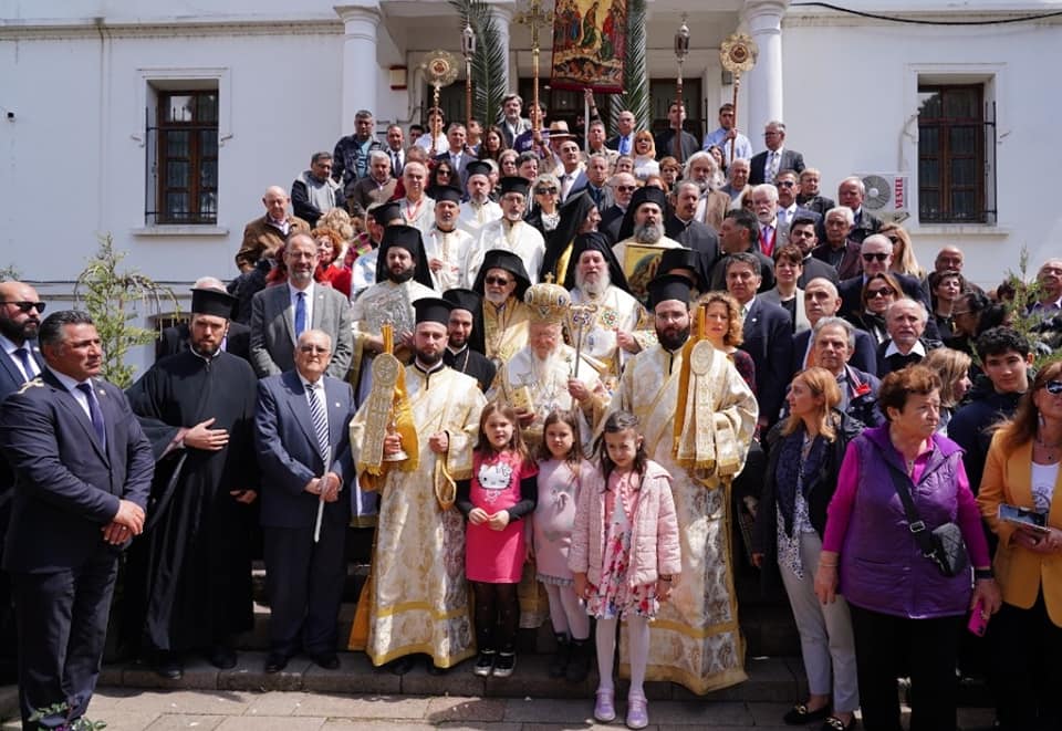 تراس القداسة البطريرك المسكوني برثلماوس الاول قداس عيد القيامة  في امبروس