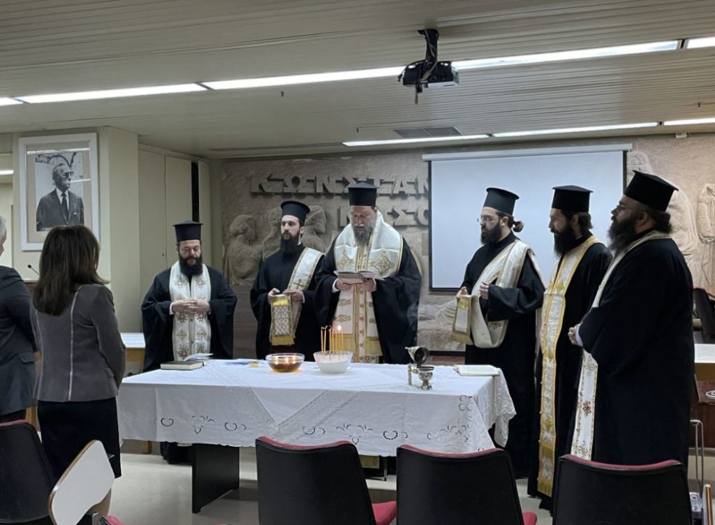 Προηγιασμένη Θεία Λειτουργία και Ιερό Ευχέλαιο στο Κωνσταντοπούλειο Γενικό Νοσοκομείο Νέας Ιωνίας