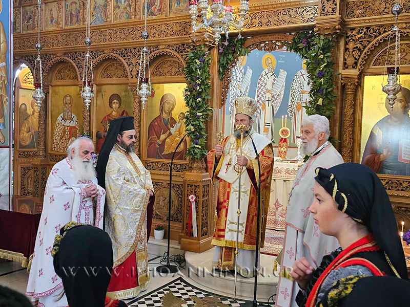 Ο Μητροπολίτης Ιωαννίνων στον πανηγυρίζοντα Ι.Ν. Αγίου Γεωργίου Καστρίτσας