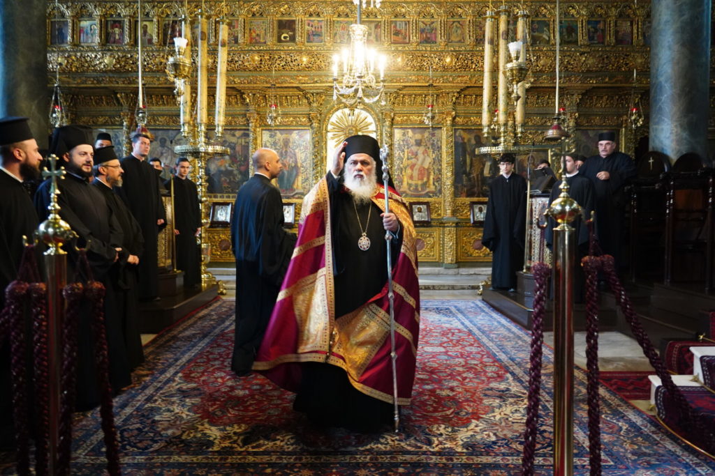 Χοροστασία του Μητροπολίτη Νεαπόλεως στον Πάνσεπτο Πατριαρχικό Ναό