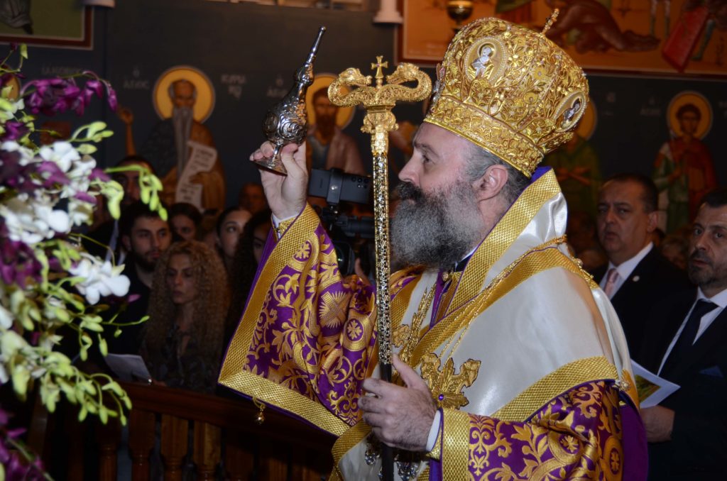 «Ω γλυκύ μου Έαρ…» στην «ελληνοπρεπέστατη» Μελβούρνη – 10.000 πιστοί στην περιφορά του Επιταφίου