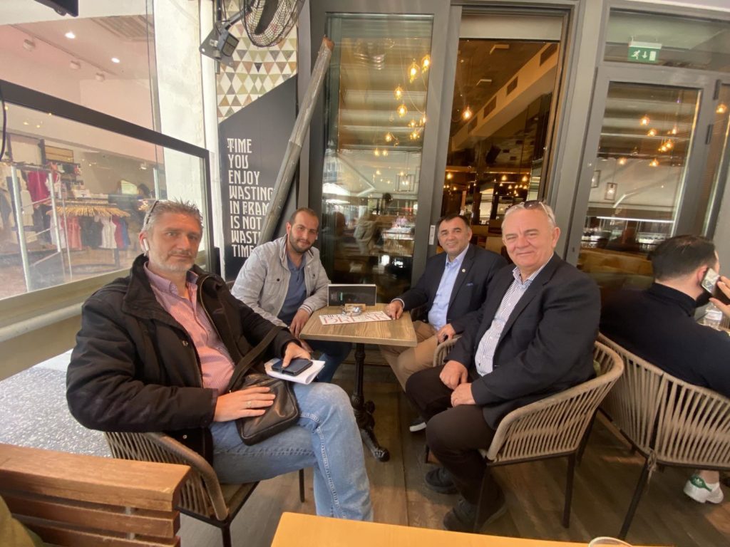 Συνάντηση με τους Ιεροψάλτες των Τρικάλων είχε ο υποψήφιος Βουλευτης Μπλετσας Σωτήρης