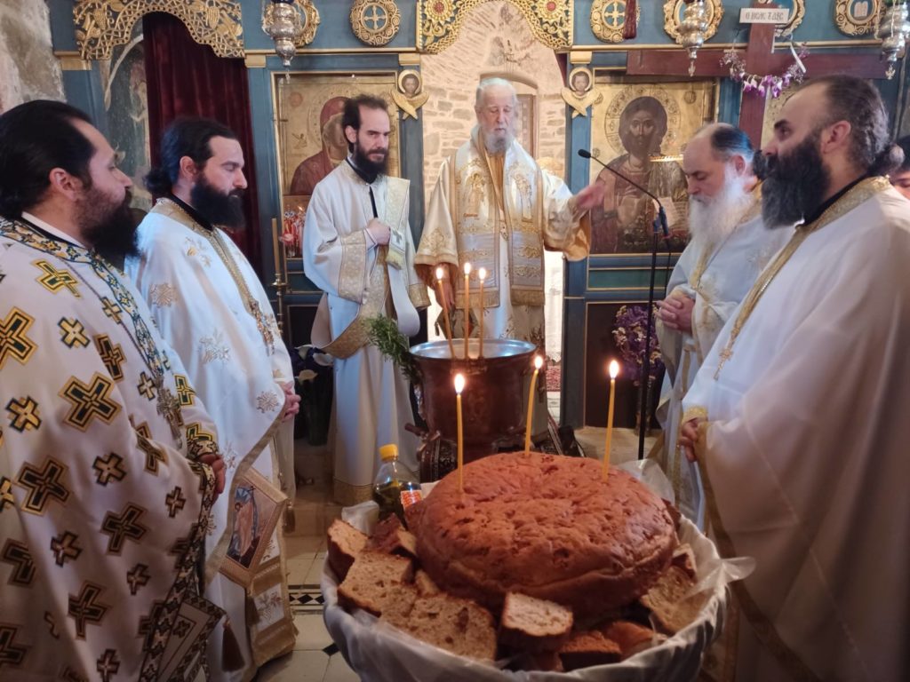 Η εορτή της Ζωοδόχου Πηγής στην Μητρόπολη Καρυστίας και Σκύρου