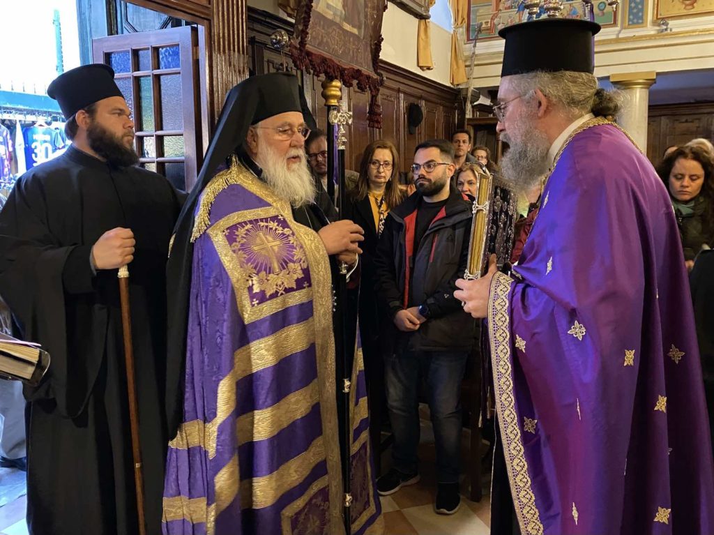 Κερκύρας Νεκτάριος: Ο Κύριός μας διδάσκει πριν τον Πάθος Του την ταπείνωση