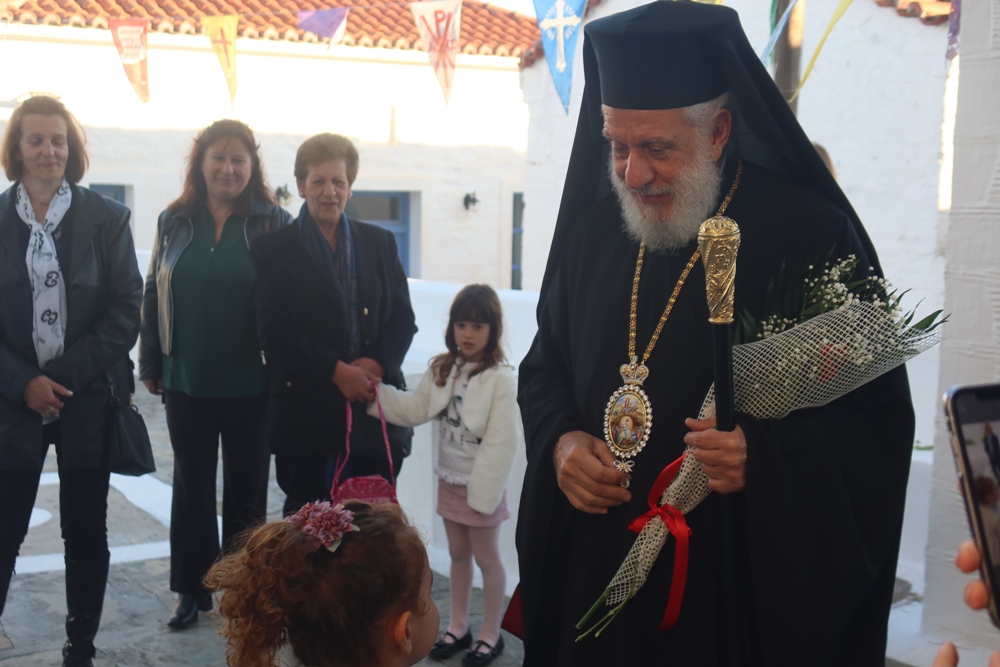 Ο εορτασμός της Ζωοδόχου Πηγής στη Σίκινο και την Άνδρο