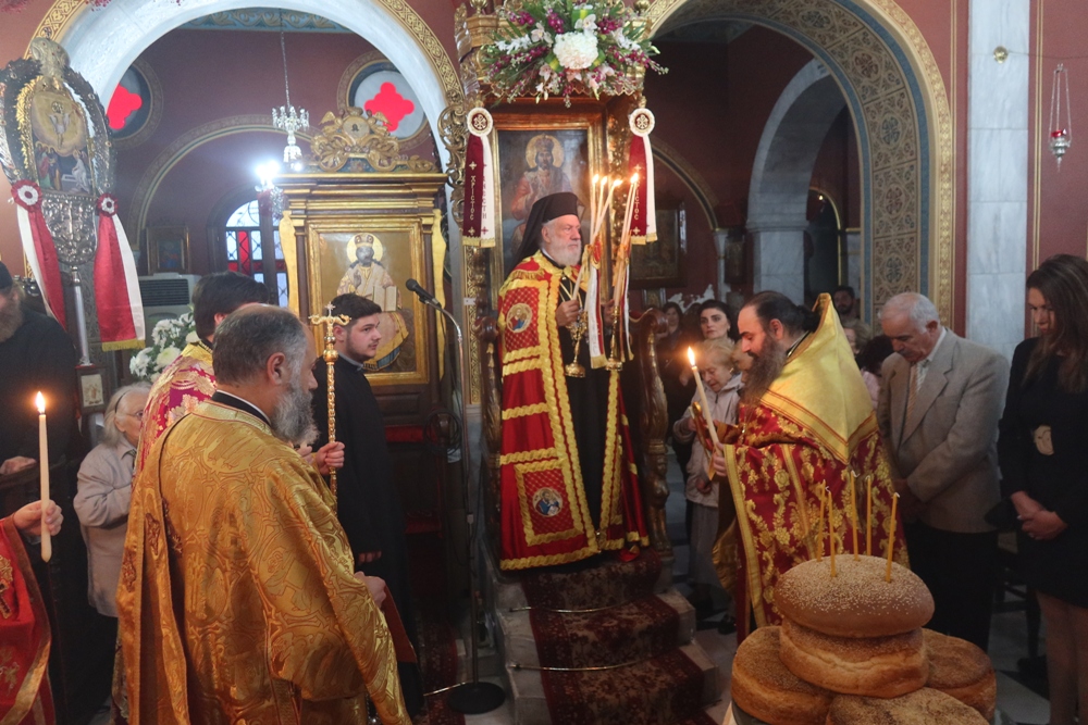 Η Ερμούπολη τίμησε τον Προστάτη του Πεζικού, Άγιο Γεώργιο (ΦΩΤΟ)