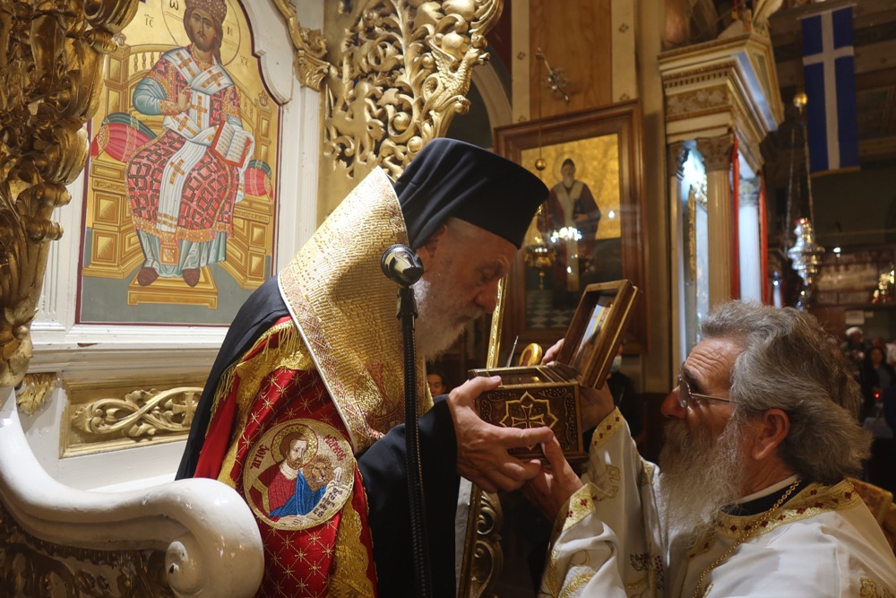 Μητροπολίτης Σύρου: Να αποκτήσουμε τον ηρωισμό του Αγίου Εθνοϊερομάρτυρα Μητροπολίτου Χίου Πλάτωνος