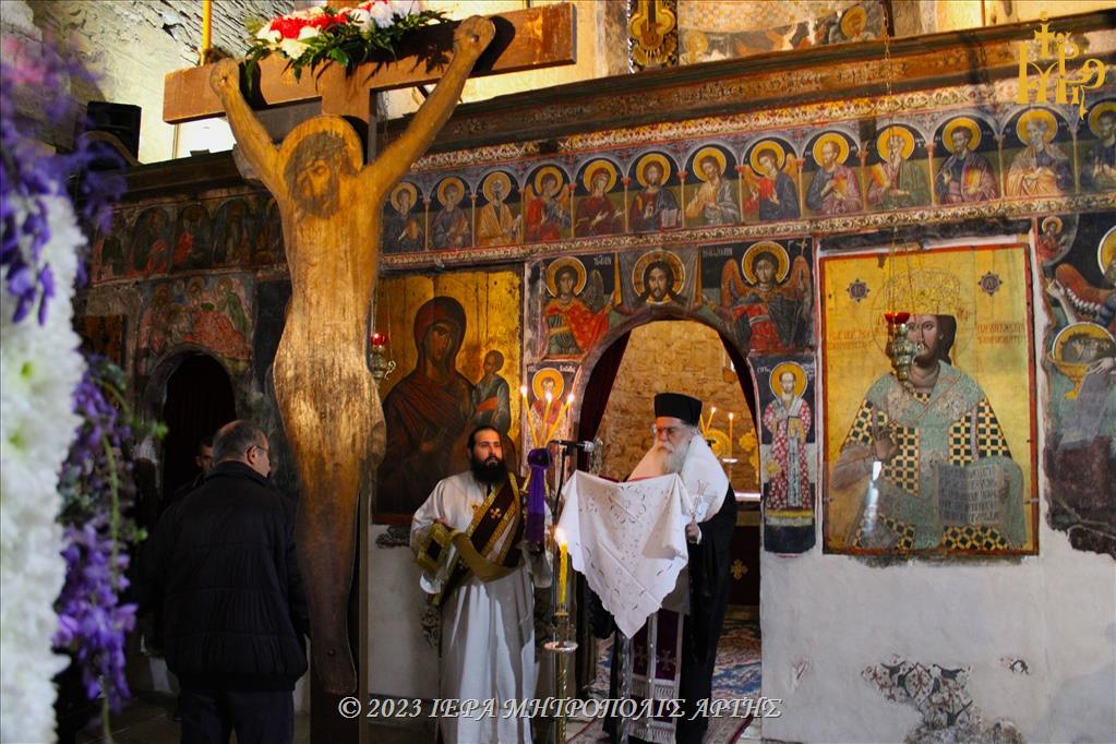 Η Ακολουθία της Αποκαθηλώσεως στην Παρηγορήτισσα Άρτης