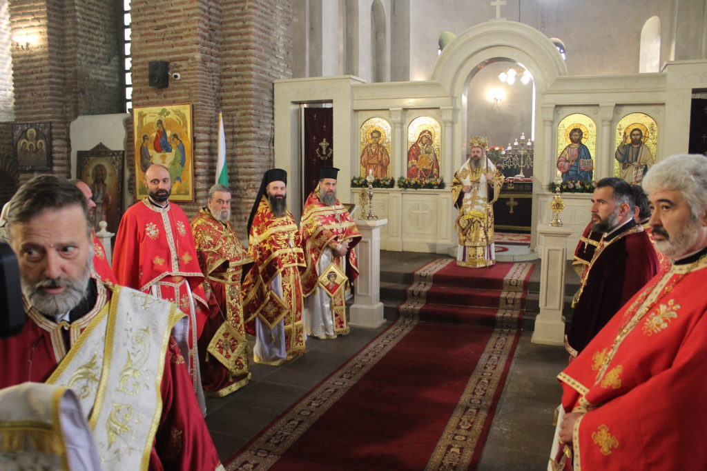 Архиерейска света литургия в столичния храм “Св. София”