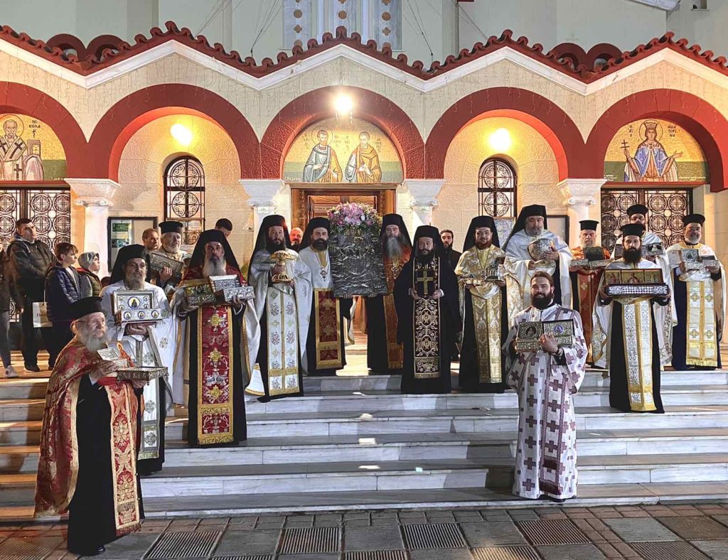 Εσπερινός για τη Σύναξη της Θαυματουργού Εικόνος Παναγίας της Διασωζούσης και πάντων των εν Μ. Ασία και Ν. Ιωνία Αγίων