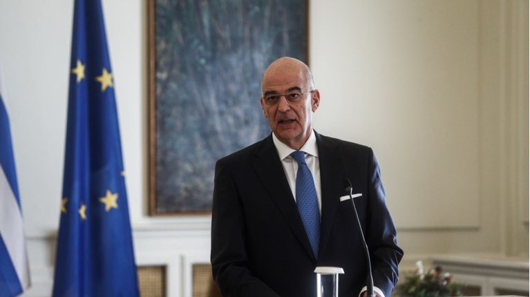 SOS Δένδια σε Μπορέλ, Τσούνη και Φλώρο για τον απεγκλωβισμό των Ελλήνων από το Σουδάν