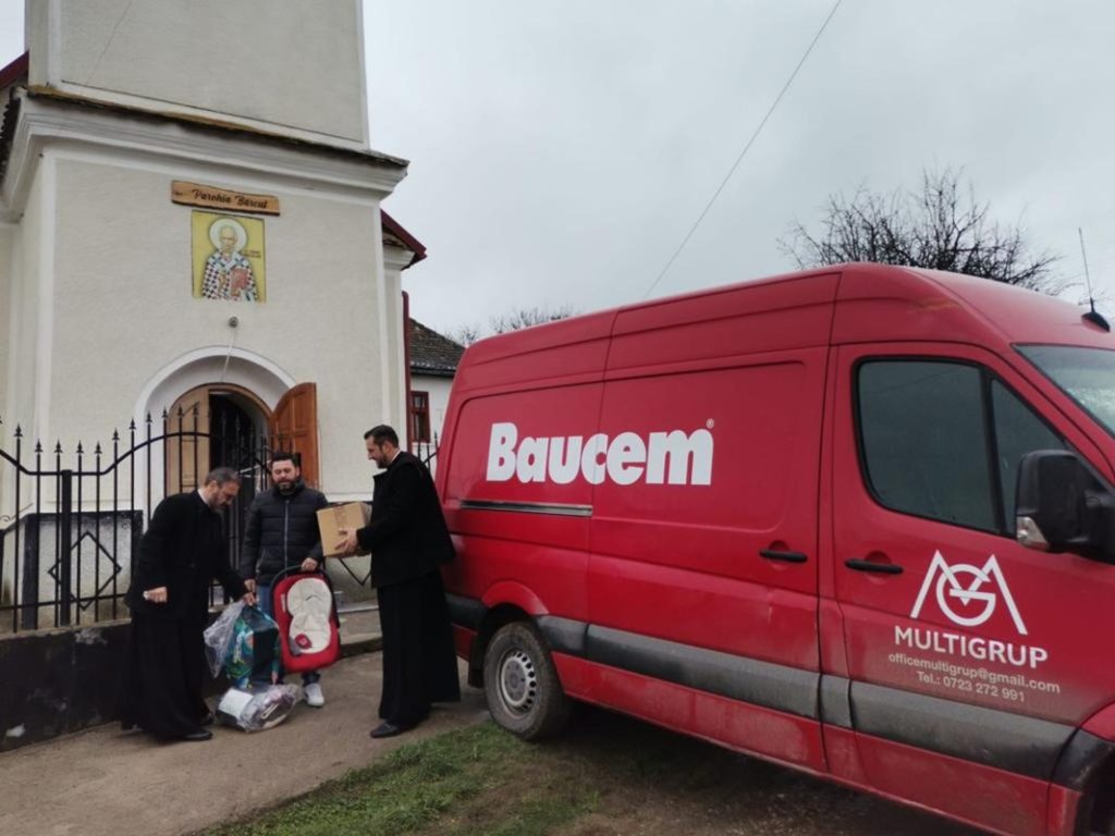 Daruri pentru bătrânii și familiile nevoiașe din Bărcut, județul Brașov