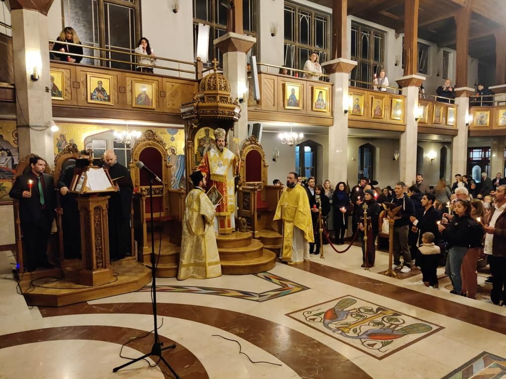 Πάσχα στην Ελληνορθόδοξη κοινότητα του Αποστόλου Βαρνάβα του Βόρειου Λονδίνου