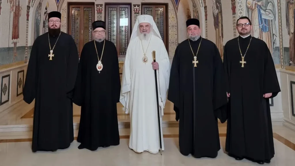 Patriarch Daniel awards Patriarchal Order of Praying Theotokos to Serbian Bishop of Buda