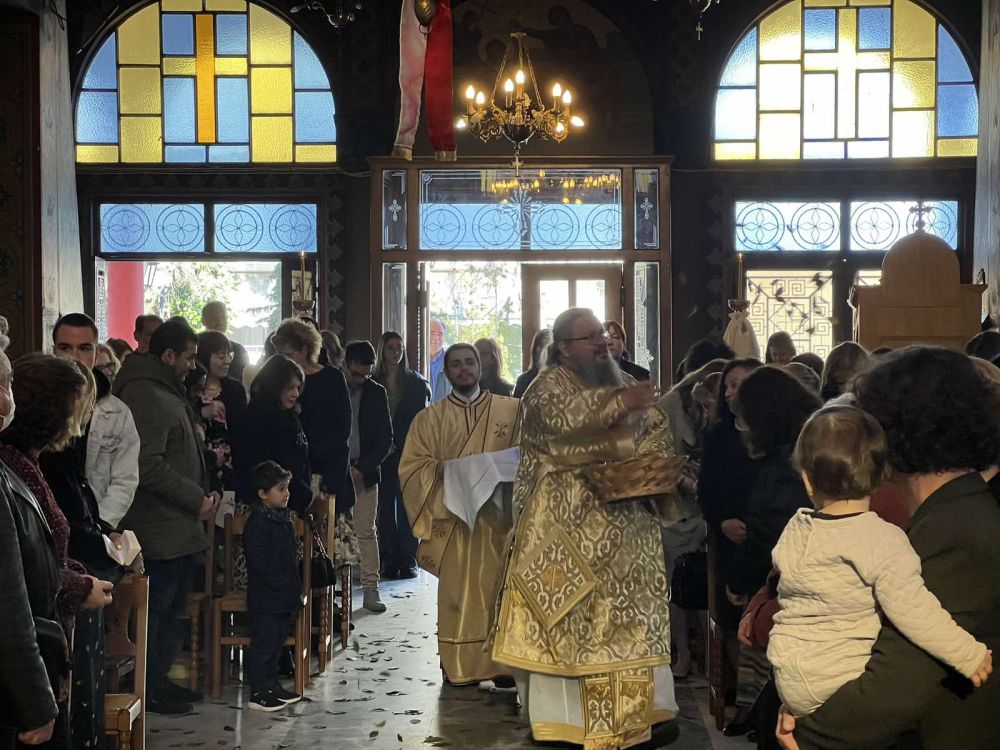 Ο Εσπερινός του Πάσχα στον Ιερό Ναό Αγίου Αθανασίου Λαρίσης