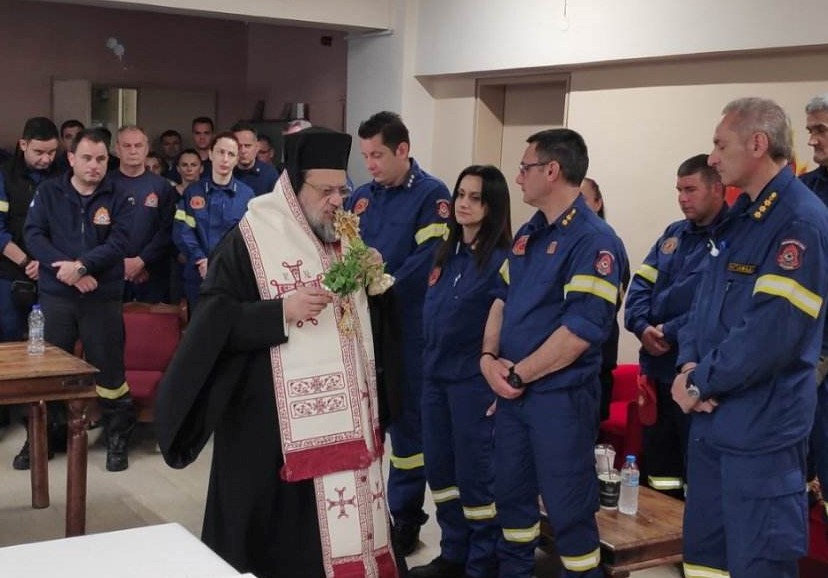 Ο Μητροπολίτης Μεσσηνίας  στην Πυροσβεστική Υπηρεσία Καλαμάτας