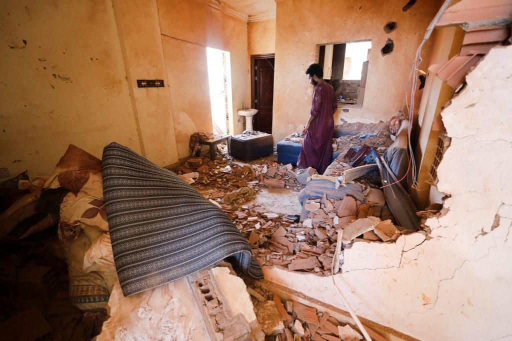 Ελεύθεροι πολιορκημένοι 150 Έλληνες στο Σουδάν – Χωρίς τρόφιμα, νερό και ρεύμα οι κάτοικοι