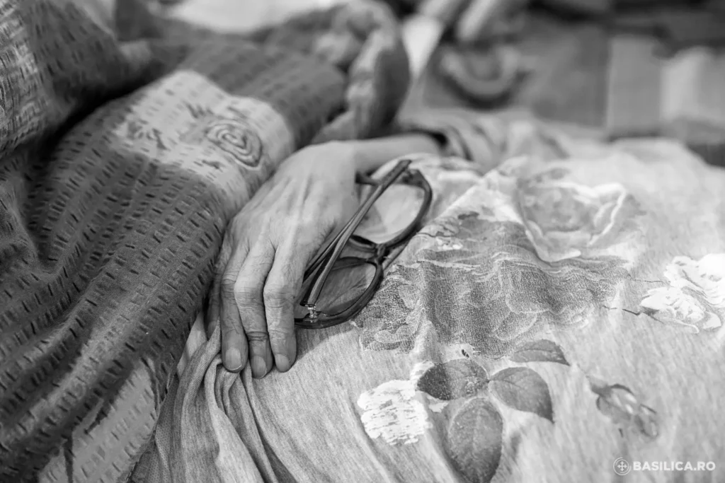 Factbox: Îmbătrânirea demografică în România