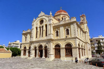 Στα 130 τα λειτουργικά κενά στην Εκκλησία της Κρήτης λέει ο π. Ζαχαρίας Αδαμάκης