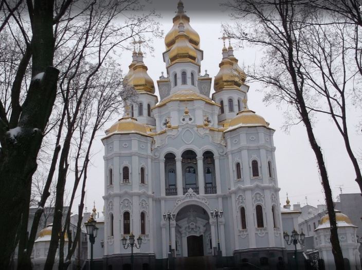 Архиереи ряда епархий Поволжья в среду Светлой седмицы совершили Литургию в Серафимо-Дивеевском монастыре