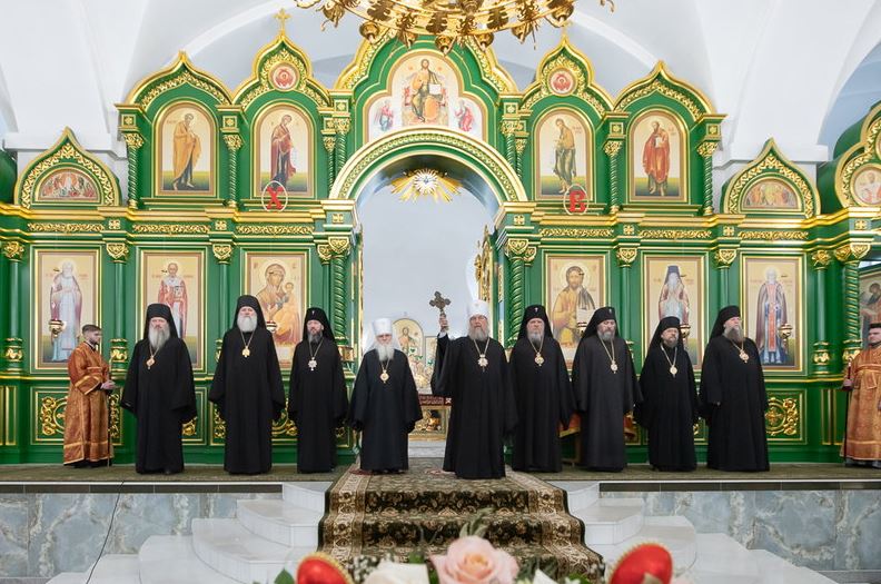 В Караганде состоялись торжества по случаю 25-летия обретения мощей преподобного Севастиана Карагандинского