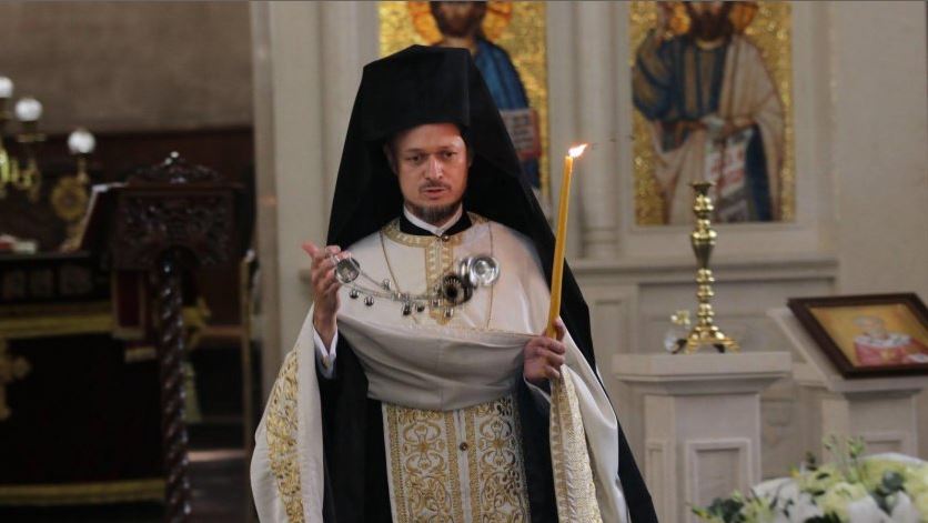 Архим. Дионисий служи в столичния храм „Света Софѝя“