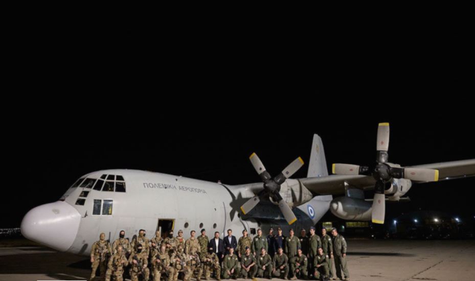 Arrival of 39 Greeks, foreign nationals marks end of Sudan rescue operation