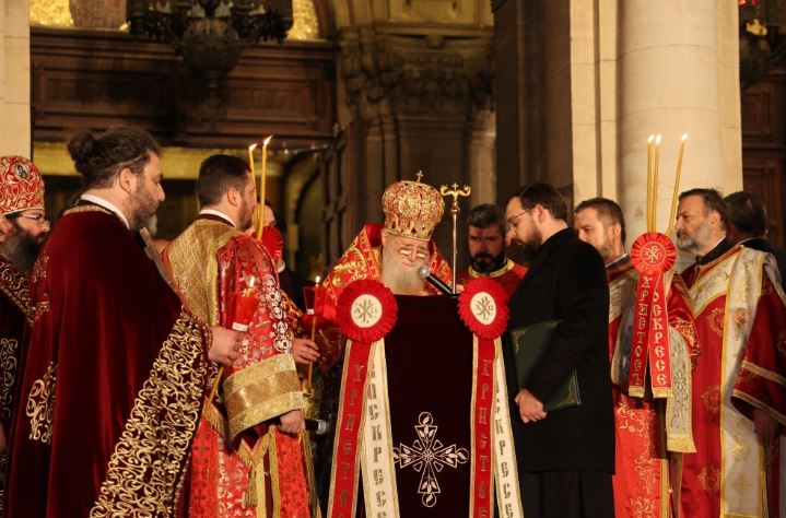 Възкресна св. Литургия в Патриаршеската катедрала “Св. Александър Невски”