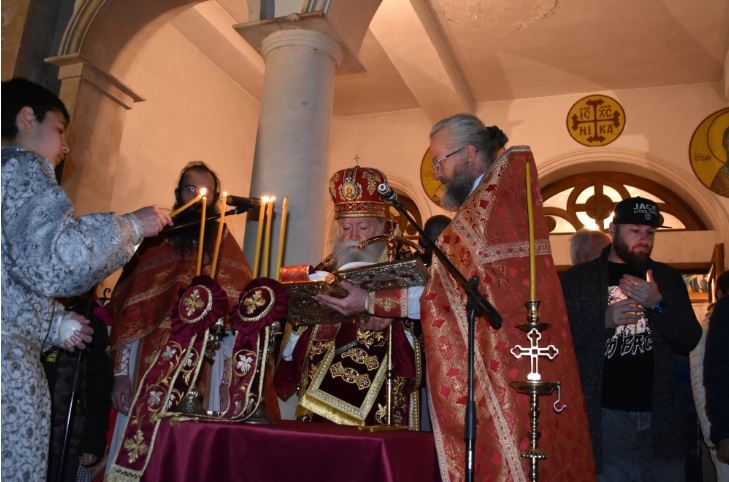 Архиерейски богослужения за Възкресение Христово в Ловчанска епархия