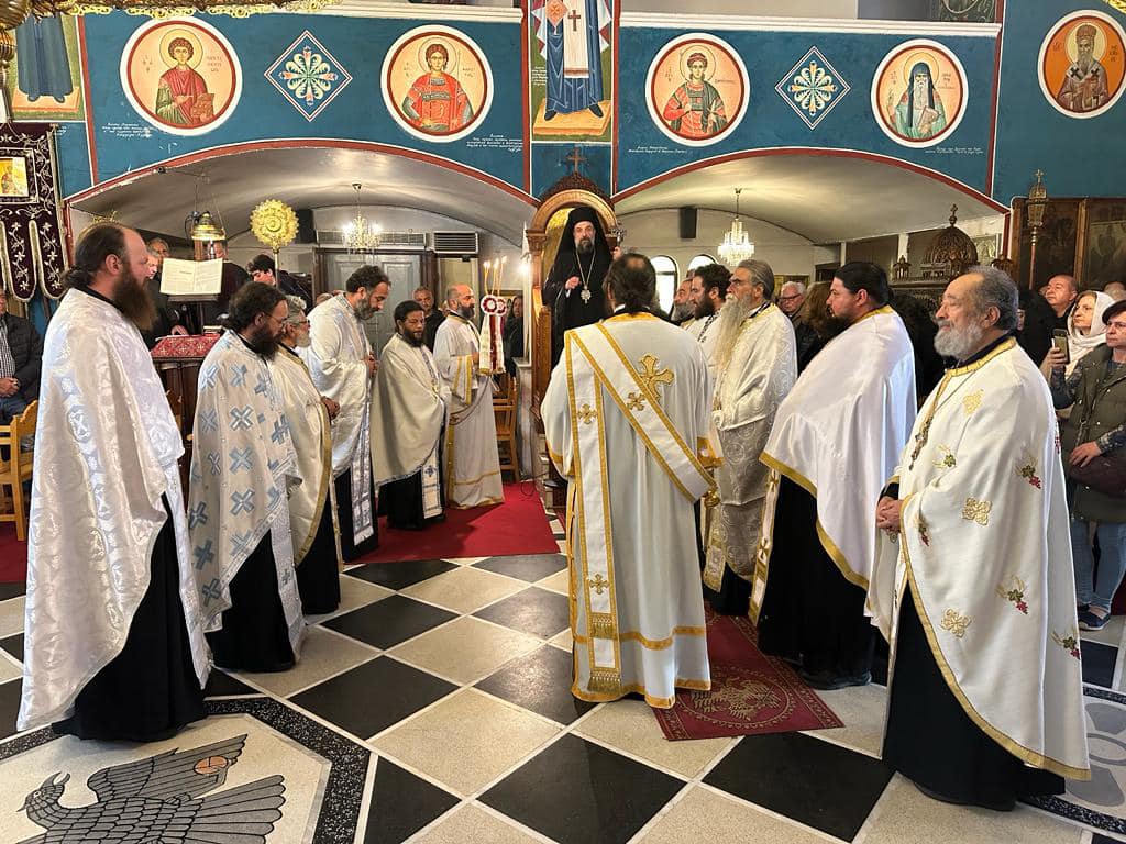 Ο τελευταίος Κατανυκτικός Εσπερινός στο Καμάρι Θήρας