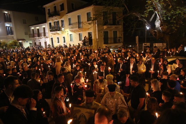 Ανάσταση στον Ιερό Ναό Αγίου Δημητρίου Ναυπάκτου