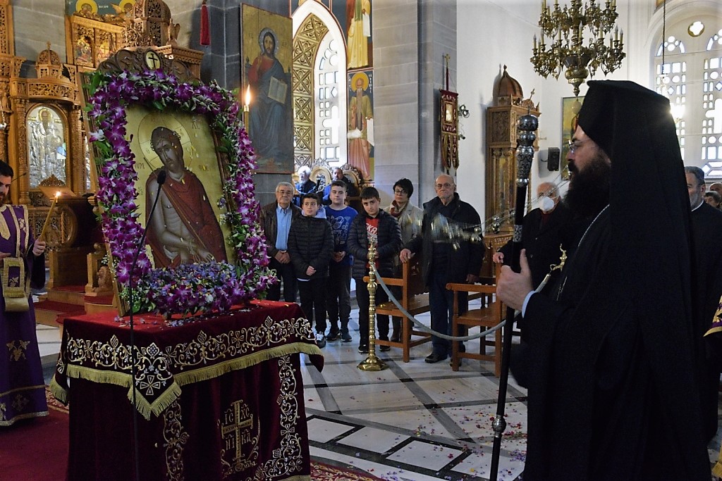 Κυριακή των Βαΐων και Ακολουθία του Νυμφίου στη Μητρόπολη Πέτρας