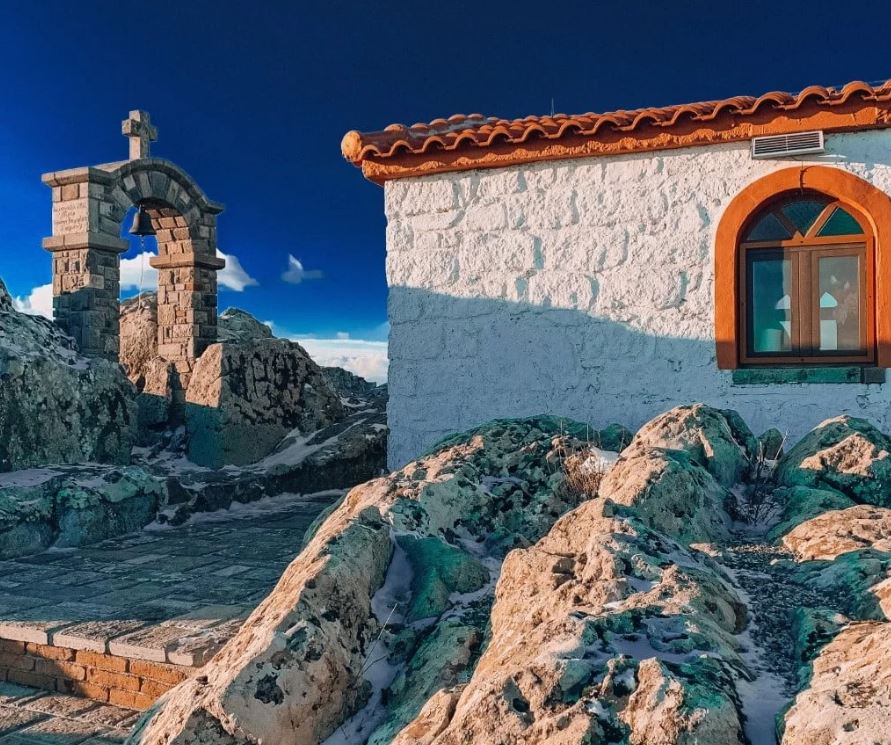 Λέσβος: Με ανοδικούς ρυθμούς ο τουρισμός – Πόλος έλξης τα Μοναστήρια