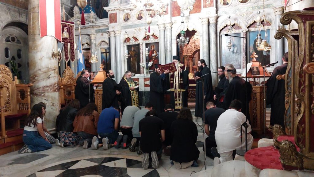 Παρακλήσεις για τους υποψηφίους των Πανελληνίων Εξετάσεων στην Ιερά Μητρόπολη Σάμου