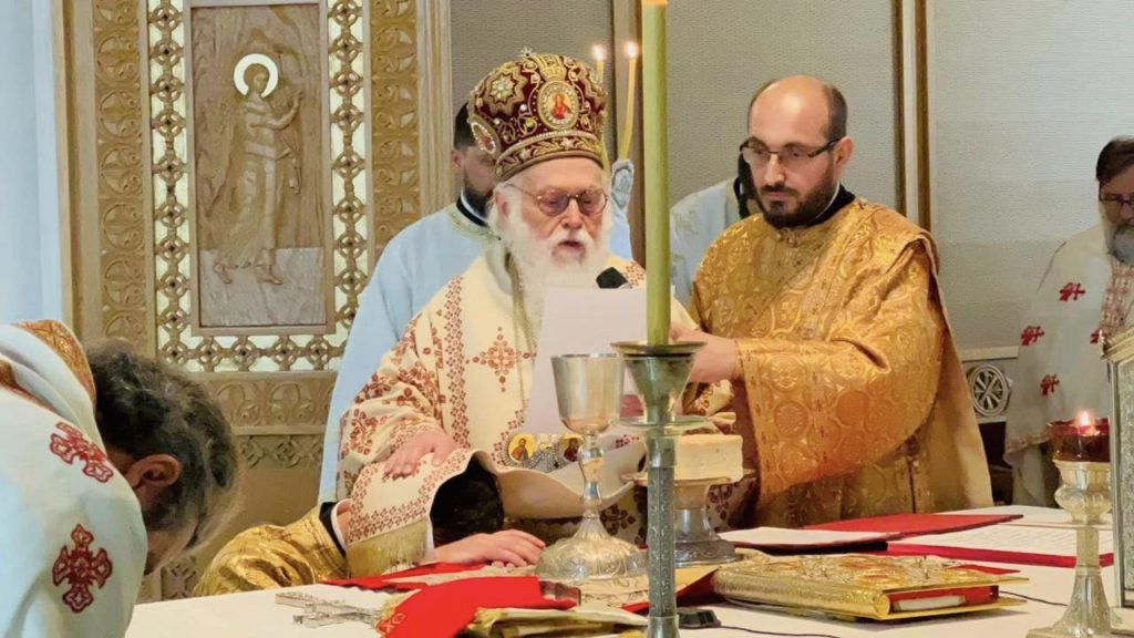 Ο Αρχιεπίσκοπος Αλβανίας χειροτόνησε νέο διάκονο (ΦΩΤΟ)
