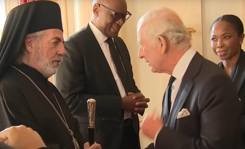 Ο Αρχιεπίσκοπος Θυατείρων στη Στέψη του Βασιλιά Καρόλου – Διαβάστε την ειδική δοξολογία που θα ψαλεί στους ναούς