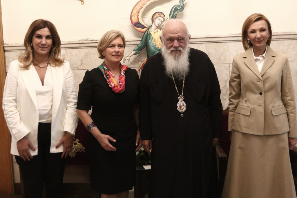 Συνάντηση Αρχιεπισκόπου Αθηνών με την Πρόεδρο Ένωσης Ελλήνων Εφοπλιστών και την Μίνα Γκάγκα
