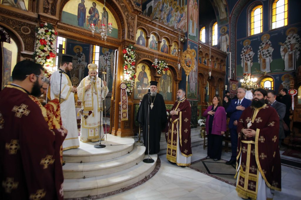 Ο Τάκης Θεοδωρικάκος στον πανηγυρίζοντα Ιερό Ναό Αγίου Θεράποντα Ζωγράφου