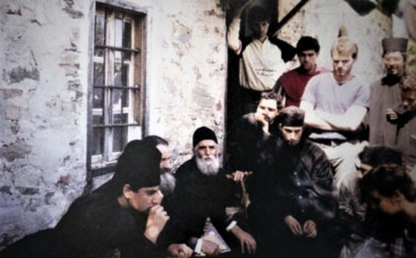 Όσιος Παΐσιος: Η Χάρις του Θεού είναι που διώχνει τα προβλήματα