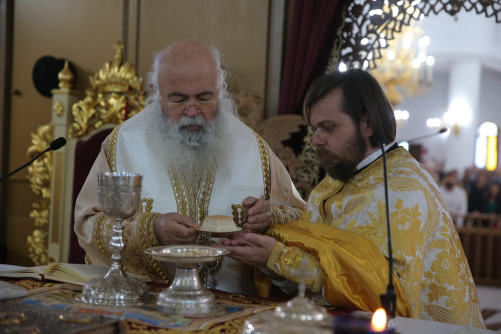 Ο Κύπρου Γεώργιος χειροτόνησε νέο πρεσβύτερο στο Στρόβολο (ΦΩΤΟ)