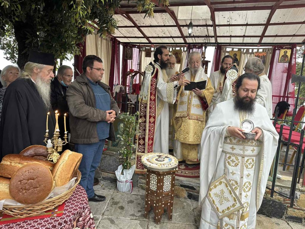 Ο Μητροπολίτης Καρυστίας στην εορτή του Αγίου Νικολάου εν Βουνένοις στο Όρος των Διρφύων