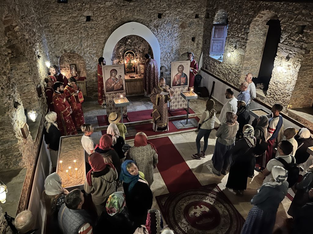 Ι.Μ Πισιδίας: Πανήγυρη στο ναό του Αγ. Γεωργίου του βουνού στην Αλάνια (ΦΩΤΟ)