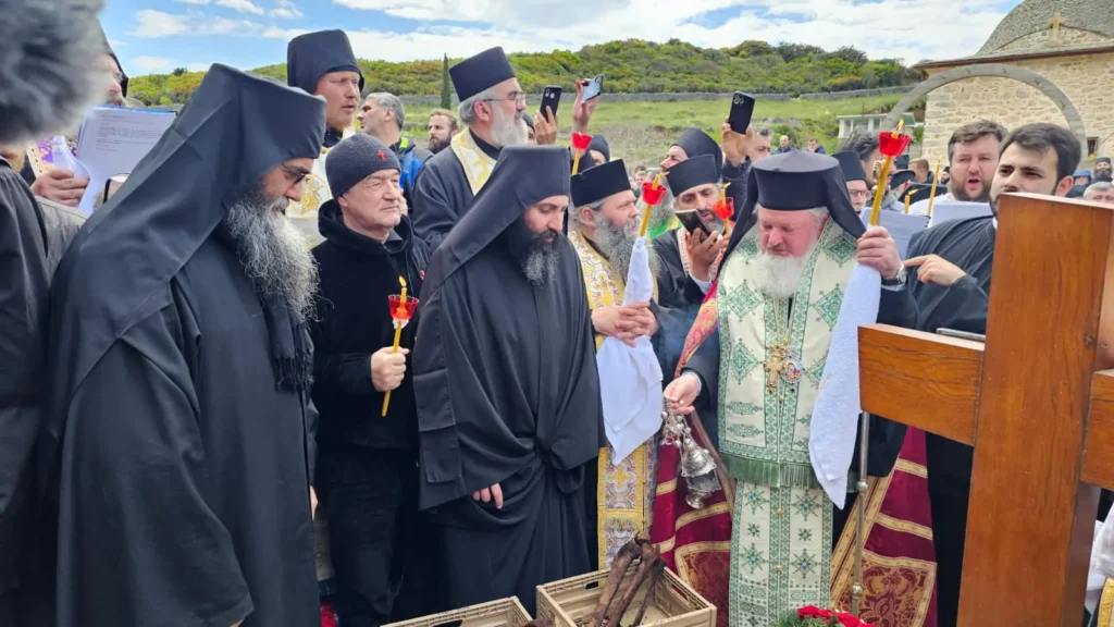 Proposed for canonization: Romanian elder Petroniu Tănase’s remains exhumed on Mt Athos