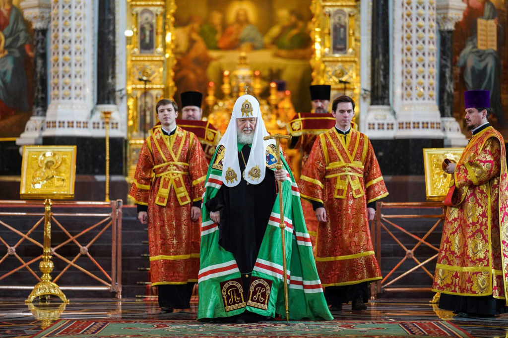 В Неделю жен-мироносиц Предстоятель Русской Церкви совершил Литургию в Храме Христа Спасителя