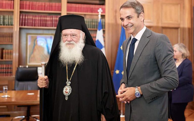 Το σχόλιο Μητσοτάκη για τη δήλωση του Αρχιεπισκόπου και η επίσκεψη στο Άγιον Όρος