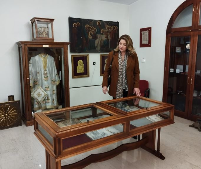 Επίσκεψη Άντζελας Γκερέκου στο Εκκλησιαστικό Μουσείο της Ιεράς Mητρόπολης Kίτρους