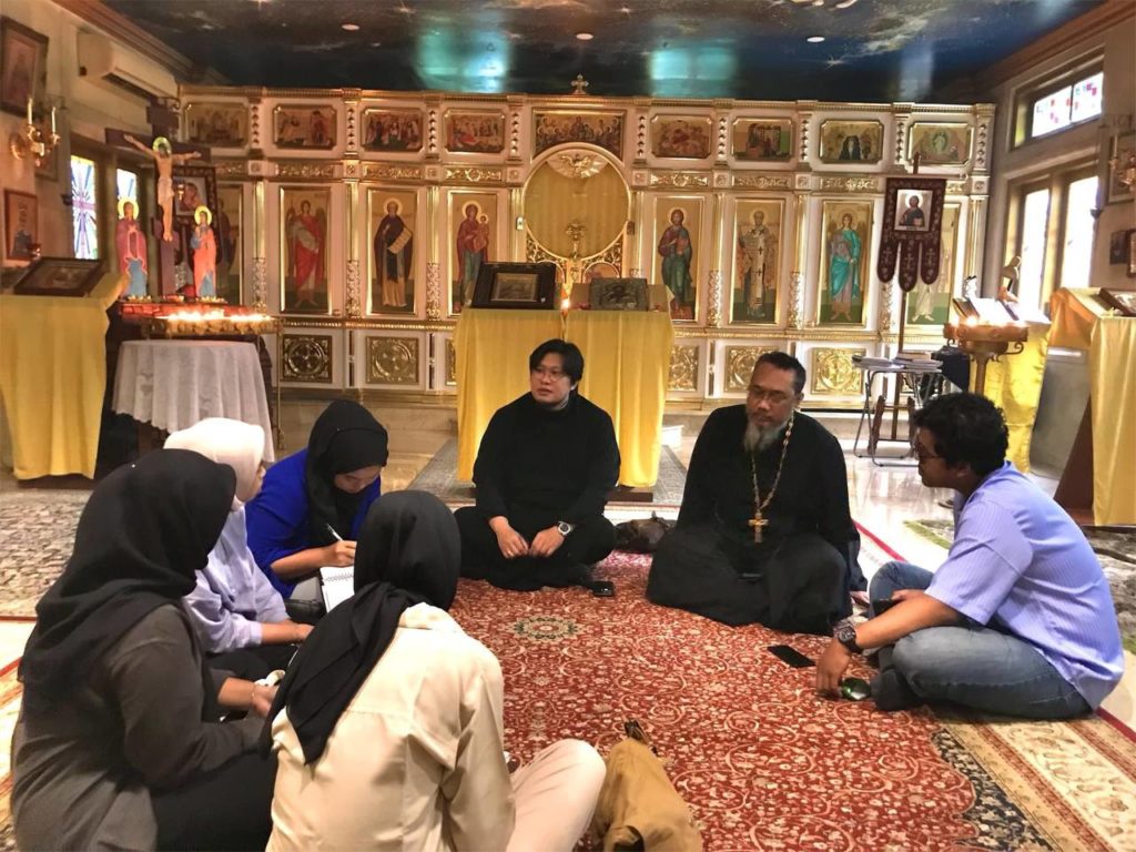 Будущие журналисты посетили храм Московского Патриархата в столице Индонезии