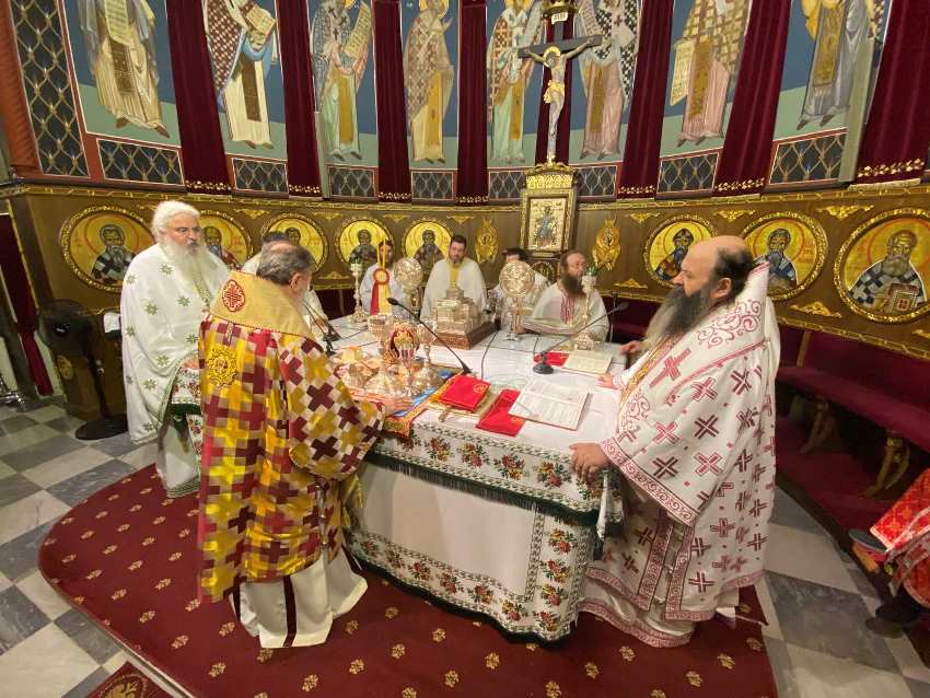 Αγρυπνία στη μνήμη των Πάντων Αγίων Αποστόλων, συνεργών του Αποστόλου Παύλου στη σύσταση της Εκκλησίας της Κορίνθου