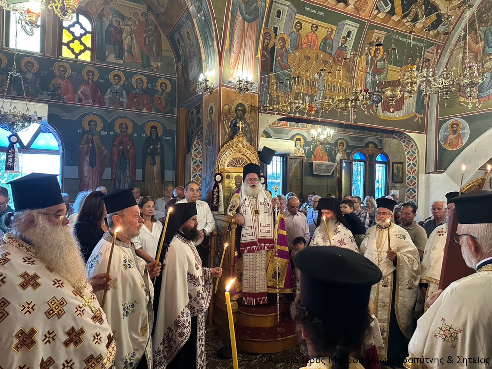 Ο Μητροπολίτης Κύριλλος στον πανηγυρίζοντα Ιερό Ναό Παναγίας της Ελεούσας Ιεράπετρας