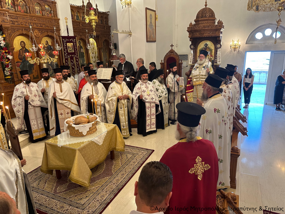 Ο Eσπερινός των ονομαστηρίων του Μητροπολίτου Ιεραπύτνης και Σητείας κ. Κυρίλλου